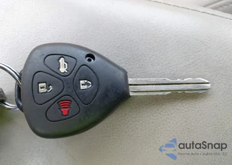 2008 Toyota Camry Xle V6 z USA, uszkodzony, nr VIN 4T1BK46K98U569920